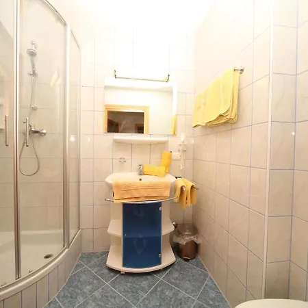 Royer דירה שלאדמינג