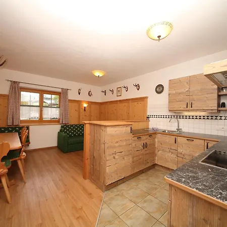 Royer דירה שלאדמינג